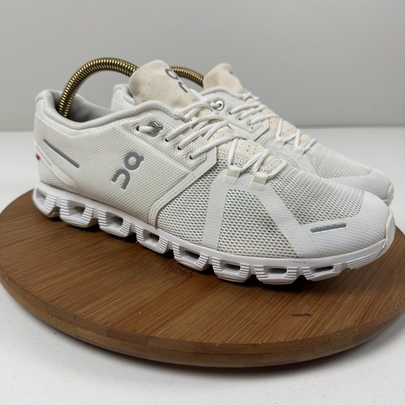 On Running Cloud 5 Women’s Athletic Shoes - Picture 1 of 9